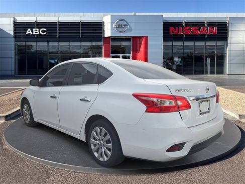Used 2018 Nissan Sentra S image 5