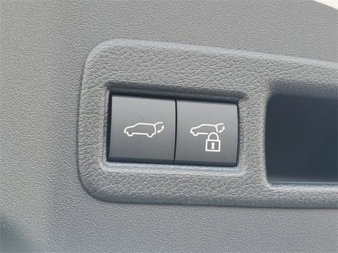 New 2026 Subaru Solterra Limited image 9