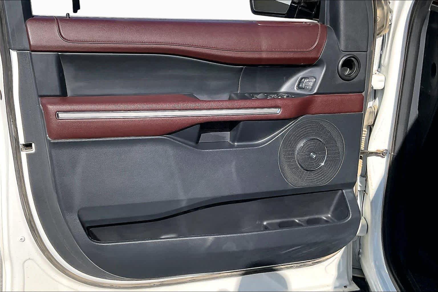Used 2022 Ford Expedition Limited RWD image 21