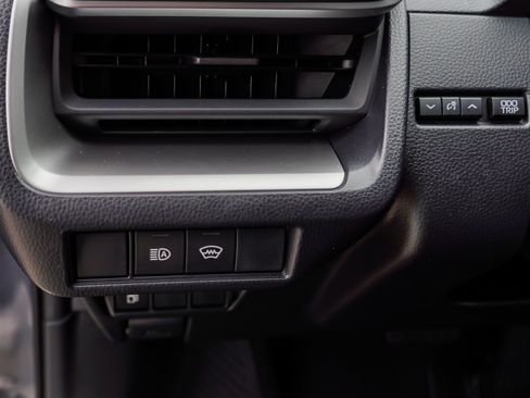 Certified 2025 Toyota Prius LE AWD/4WD image 18