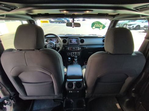 Used 2021 Jeep Gladiator Willys image 20