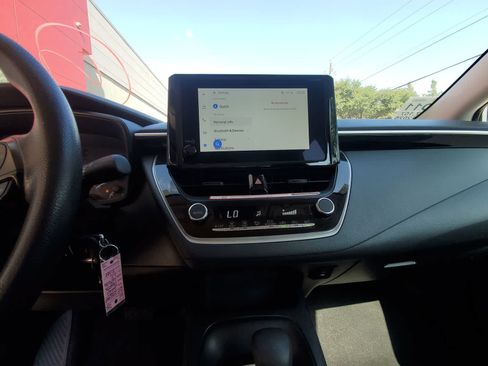 Used 2025 Toyota Corolla LE FWD image 15