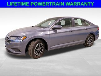 Used 2021 Volkswagen Jetta SE video 2