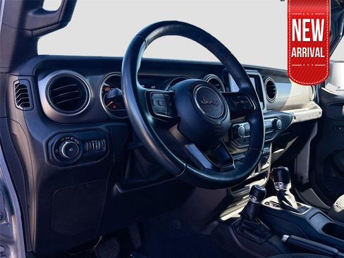 Used 2018 Jeep Wrangler Unlimited Sport S image 10