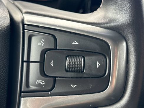 Used 2024 Chevrolet Silverado 1500 LT AWD/4WD image 28