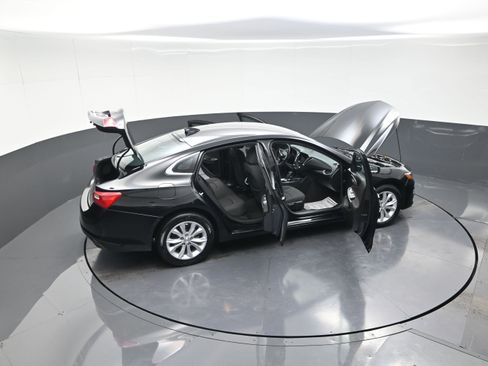 Used 2025 Chevrolet Malibu LT image 13