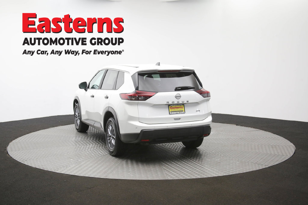 Used 2024 Nissan Rogue S AWD/4WD image 63