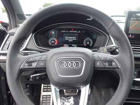 Used 2022 Audi SQ5 Premium Plus w/ Premium Plus Package AWD/4WD image 12