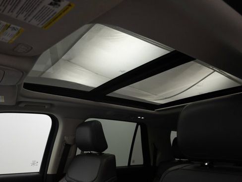 Certified 2025 Ford Expedition Max Active AWD/4WD image 3