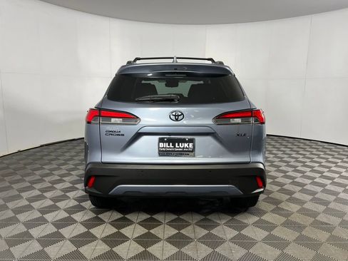 Used 2024 Toyota Corolla Cross XLE image 7