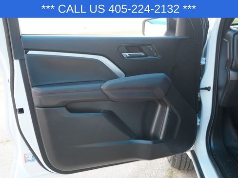 Used 2024 Chevrolet Colorado Z71 w/ Z71 Convenience Package 2 AWD/4WD image 20