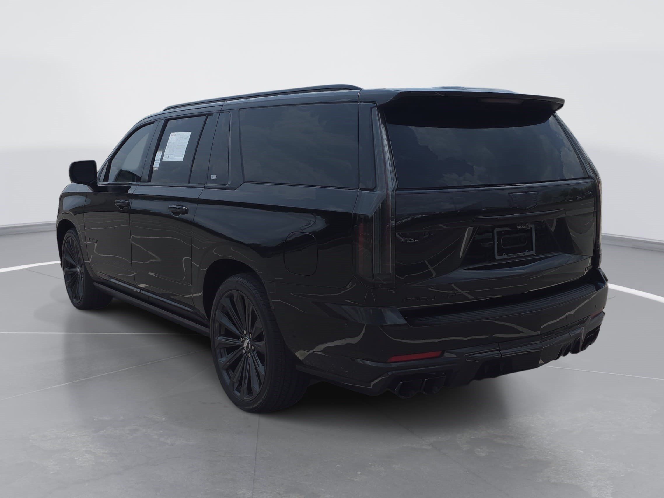 Certified 2026 Cadillac Escalade ESV V AWD/4WD image 5