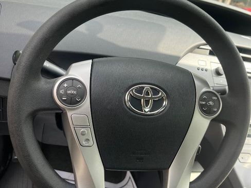 Used 2015 Toyota Prius Two FWD image 12