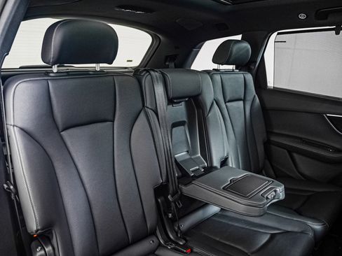 New 2026 Audi Q7 3.0T Premium Plus AWD/4WD image 13