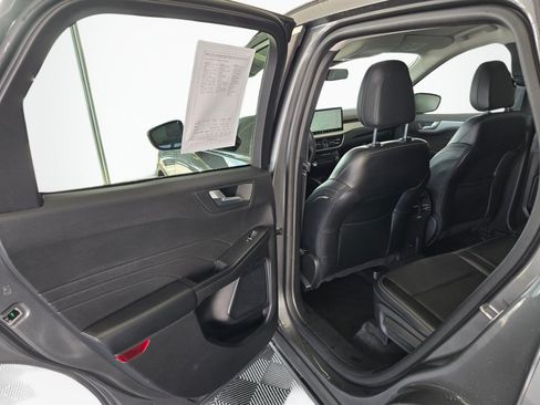 Used 2024 Ford Escape Platinum AWD/4WD image 34