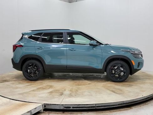 New 2026 Kia Seltos EX w/ EX Sunroof Package image 4