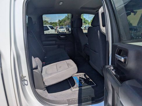 Used 2020 Chevrolet Silverado 2500 LT w/ Z71 Off-Road Package AWD/4WD image 12