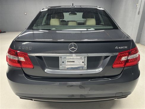 Used 2013 Mercedes-Benz E 350 4MATIC Sedan image 6
