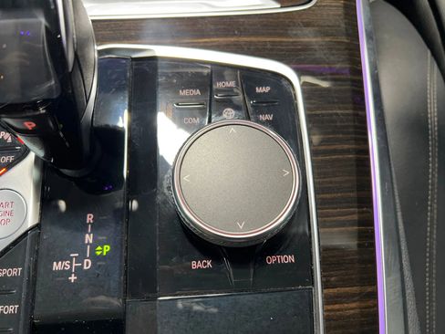 Used 2019 BMW X5 xDrive40i w/ Premium Package image 39