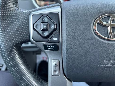 Used 2014 Toyota Tacoma 4x4 Double Cab w/ Convenience Package image 17