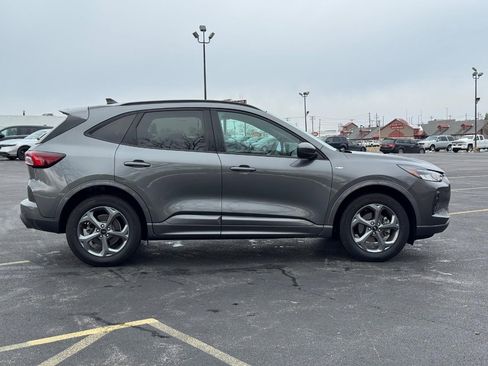 Used 2023 Ford Escape ST-Line Select w/ Tech Pack #2 image 2