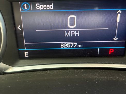 Used 2020 GMC Terrain SLE w/ Elevation Edition image 10