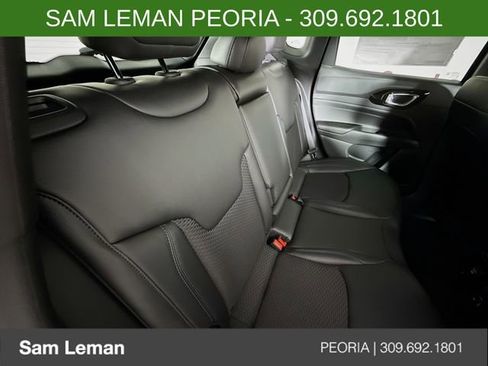 New 2026 Jeep Compass Latitude image 25