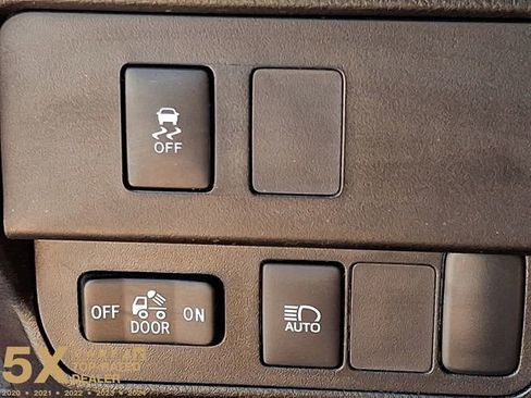 Certified 2023 Toyota Tacoma SR AWD/4WD image 32