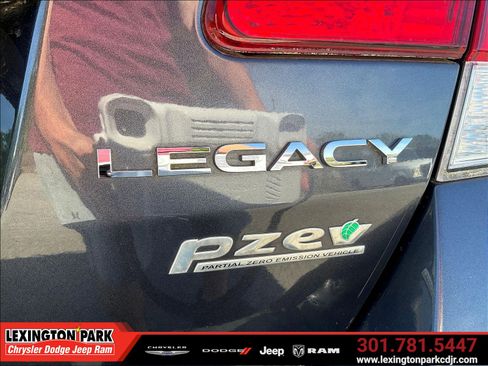 Used 2013 Subaru Legacy 2.5i Premium w/ All-Weather Pkg + Moonroof AWD/4WD image 23