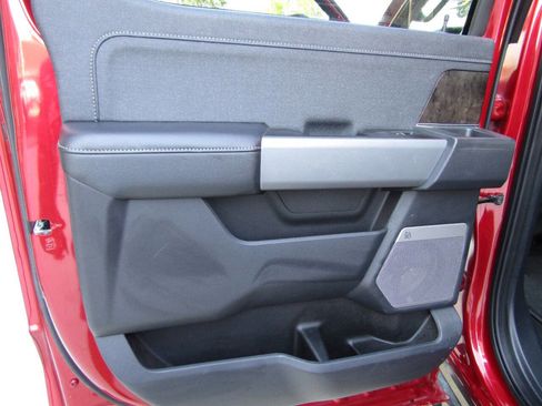 Used 2024 Ford F250 Lariat w/ Lariat Ultimate Package image 18