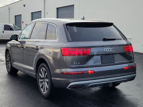 Used 2019 Audi Q7 3.0T Prestige w/ Prestige Package image 3