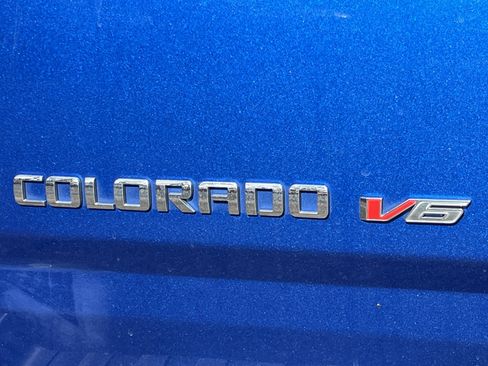 Used 2018 Chevrolet Colorado LT w/ LT Convenience Package image 21