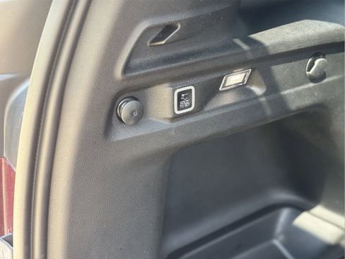 Used 2024 Jeep Grand Cherokee L Limited image 36