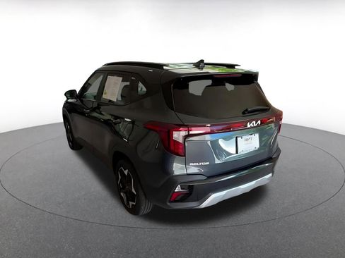 Used 2025 Kia Seltos S FWD image 10