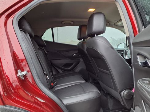 Used 2022 Buick Encore Preferred w/ Safety Package image 26