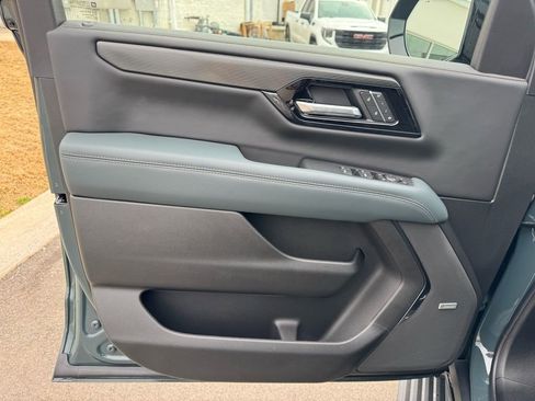 New 2026 GMC Yukon AT4 w/ AT4 Premium Plus Package image 12