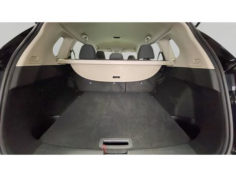 Used 2023 Nissan Rogue S AWD/4WD image 16
