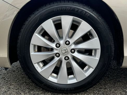 Used 2015 Honda Accord EX-L image 10