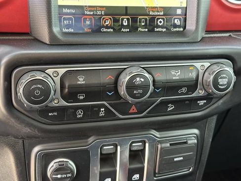 Used 2021 Jeep Wrangler Rubicon AWD/4WD image 20