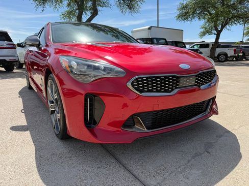 Used 2018 Kia Stinger GT2 image 1