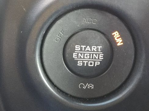 Used 2021 Jeep Wrangler Unlimited Rubicon image 38