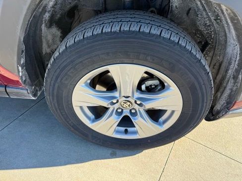 Used 2025 Toyota RAV4 LE image 10