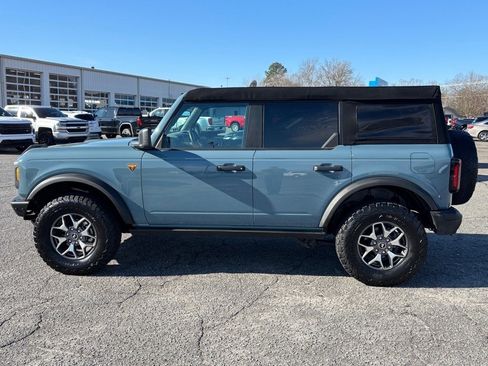 Used 2023 Ford Bronco Badlands image 22