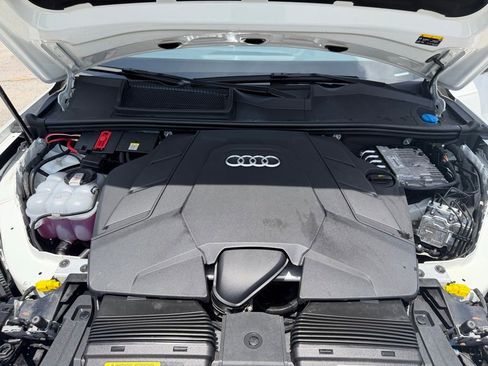 Used 2025 Audi Q7 3.0T Premium Plus AWD/4WD image 12