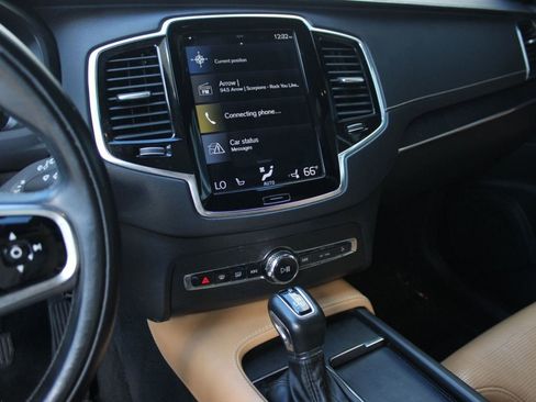 Used 2021 Volvo XC90 T6 Inscription w/ Lounge Package image 23