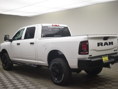 New 2026 RAM 2500 Tradesman AWD/4WD image 12