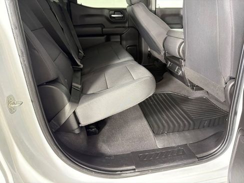 Used 2020 Chevrolet Silverado 1500 Custom w/ Custom Value Package image 15