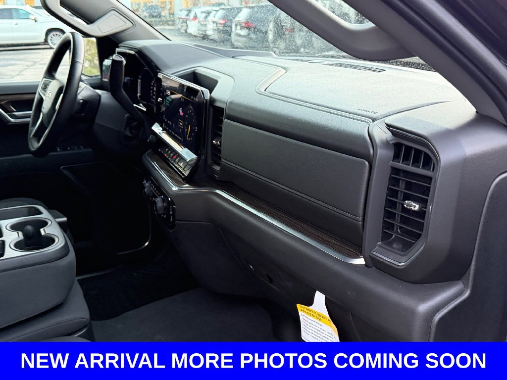 Used 2024 Chevrolet Silverado 1500 LT AWD/4WD image 17