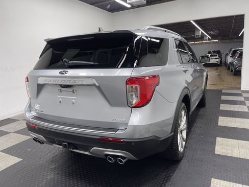 Used 2021 Ford Explorer Platinum w/ Equipment Group 601A image 5