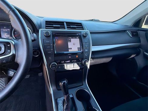 Used 2017 Toyota Camry XSE image 26